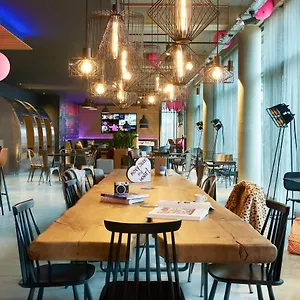 Hotel Moxy Paris Charles De Gaulle Airport Roissy-en-France